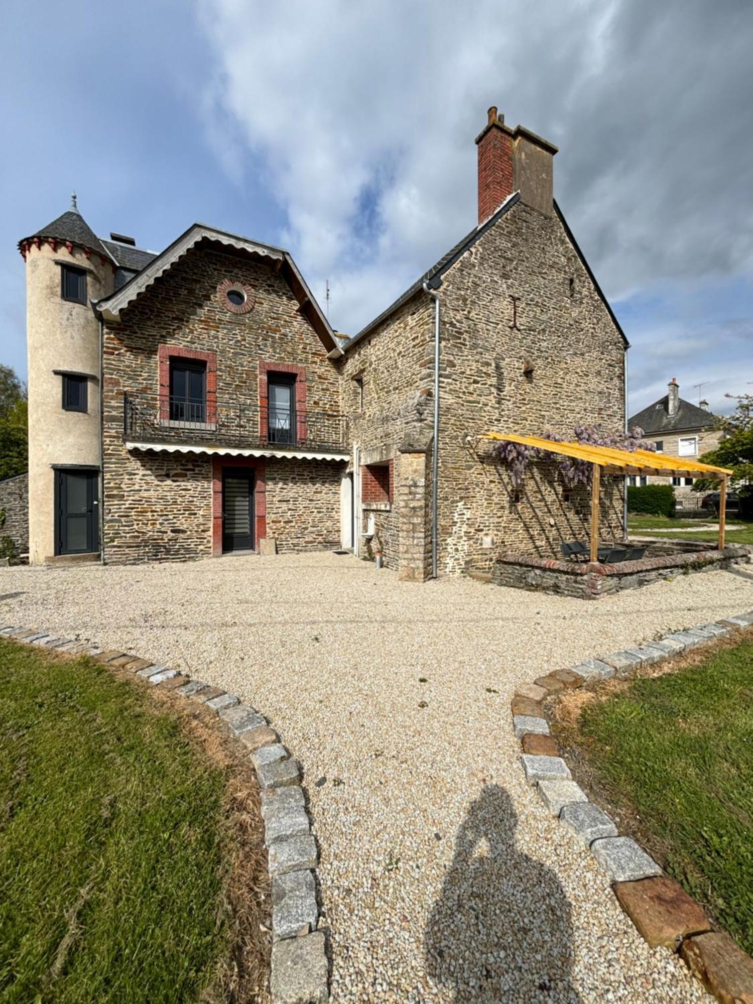 Gite De La Petite Tour Pontorson Luaran gambar